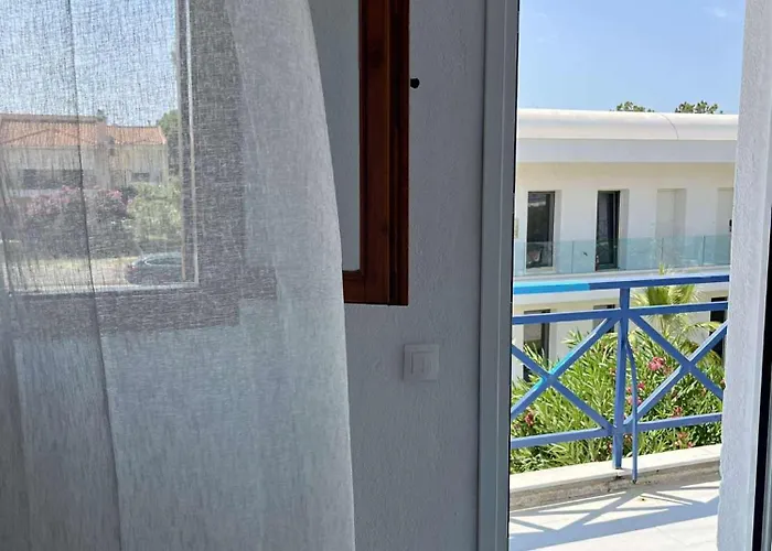 Halkidiki House Aelia 公寓 *